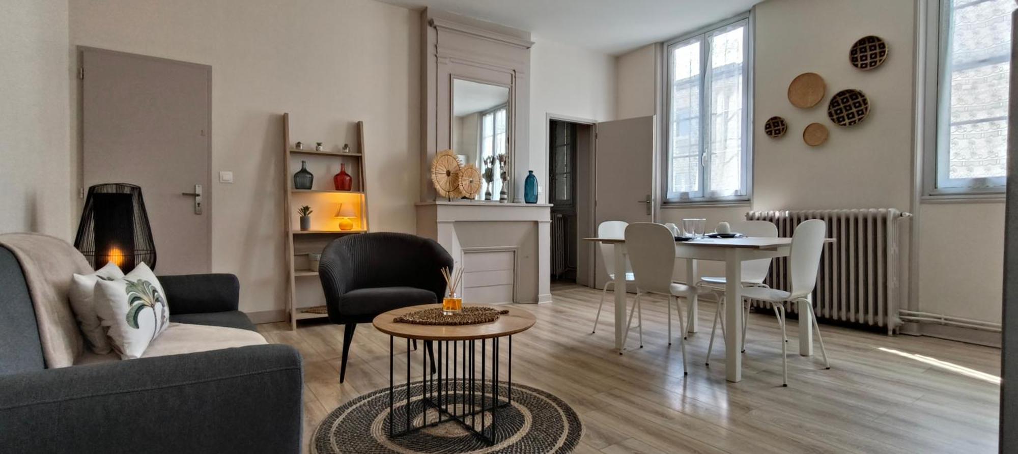 Duplex Confort Hotel De Ville 2 Chambres 2 Sdb Angouleme Exterior photo